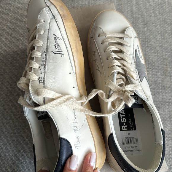 BRAND NEW NEVER WORN GOLDEN GOOSE ALL STAR SHOE SIZE 42 - Picture 6 of 8
